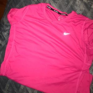 nike workout shirt